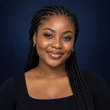 Portrait of Amina Yusuf, a BookieScout reader